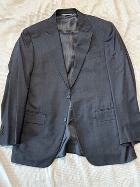 $2200.00 Canali Men's Charcoal Gray Two-Button Suit Jacket made in Italy